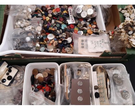 Large boxful of mixed vintage buttons mainly assorted Mother of Pearl buttons, others in glass, plastic and buttons for cover