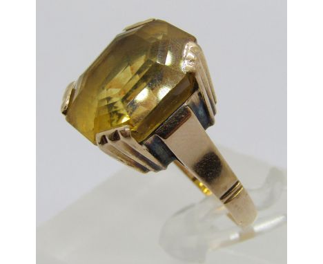 Vintage yellow metal octagonal-cut citrine dress ring, size P, 6.7g 