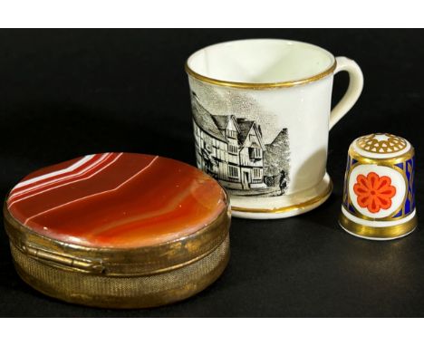 A small mixed lot to include horn snuff box, agate box, silver cigarette case, Royal Worcester miniature cup and a Royal Crow