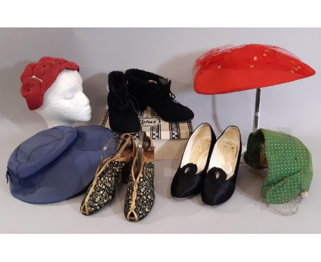 Vintage shoes and hats of 1930's-50's including a pair of gold and black shoes circa 1930 size 2/3 with stays, a pair of simi