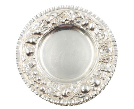 Twelve Continental 800 Silver Bread Plates Approx 48.57 ozt Size: 6 1/2 in diameter.