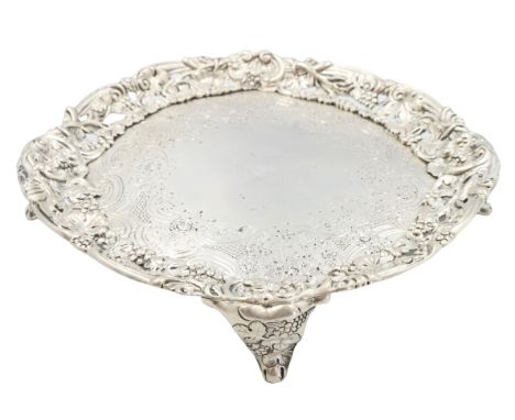 Georgian Sterling Silver Salver London 19 ozt Size: 8 x 8 x 1 1/4 in. 1156