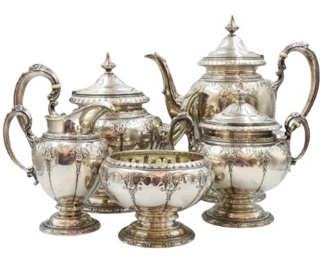 Towle Sterling Silver Tea Set, 5 Piece. 102.37 ozt Size of largest: 5 1/2 x 10 x 5 1/2 in,