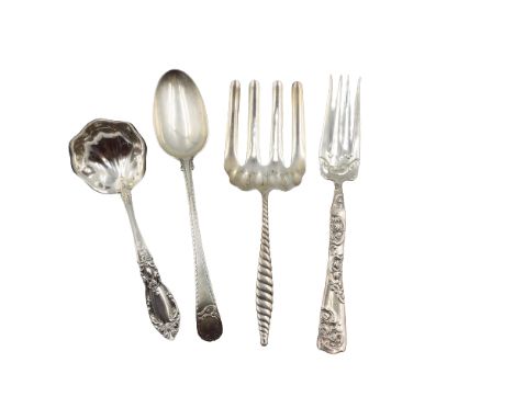 (4) Sterling Assembled Set of Servers 10.53ozt 2 Serving fork 2 Serving Spoons size: 9 x 1 1/2 1490