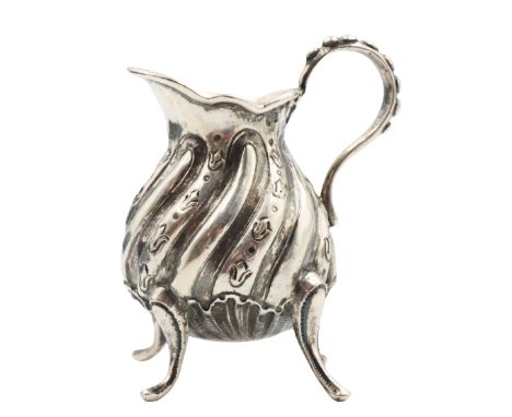 Continental Silver Footed Creamer with decorated body Approx 1.41 ozt Size: 2 1/4 x 1 3/4 x 3 in.
