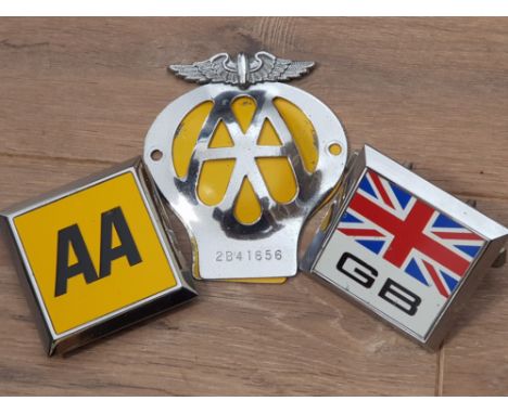 3 VINTAGE CAR BADGES, METAL TYPE INCLUDING AA