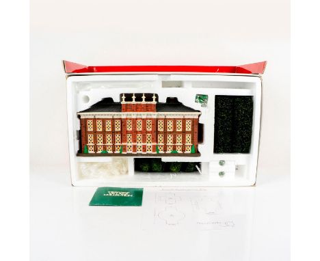 Part of the Dickens Village Series. Hand painted porcelain, depicting the historic home of Princess Diana until her death in 