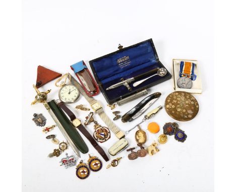 Various collectables, including George V First World War Period Service medal to F21543 F White LM Royal Naval Air Service, V