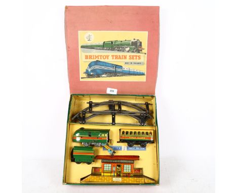 Vintage Brimtoy tinplate 6220 train set, boxed 