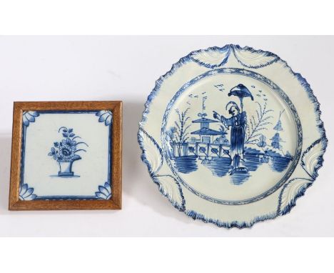 Late 18th Century pearlware plate, with an Oriental scene to the centre, 25cm diameter, restoration, together with a late 18t