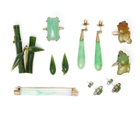 TWO PAIRS OF JADE EARRINGS AND FOUR FURTHER ITEMS (11)Comprising; a pair of gold and jade drop shaped pendant earrings, lengt
