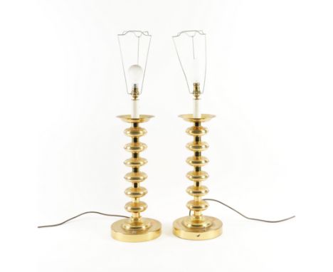A PAIR BOBBIN-TIERED BRASS TABLE LAMPS (2)Modern Each circular base surmounted by six tiered lobes and an everted dish top, 5