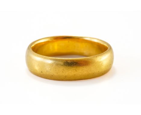 A 22CT GOLD PLAIN WEDDING RINGLondon 1916, ring size R, weight 9.7 gramsCondition ReportThere are a few uniform minor scuff m