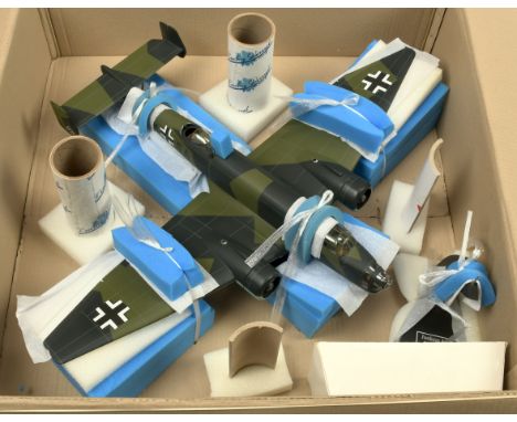 Thomas Gunn - A Boxed "Wings of War" Series 'Junkers Ju.86' WOW461. Condition appears Excellent within Fair Plus to Good box.