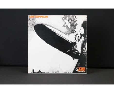 Vinyl - Led Zeppelin self titled. UK pressing, plum labels, Warner Bros / 7 Arts publishing credit, A//1 B//1 matrices. Atlan