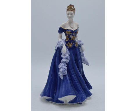 Royal Worcester Figure of the Year 2001 Lauren CW524.  In good condition with no obvious damage or restoration, some light sc