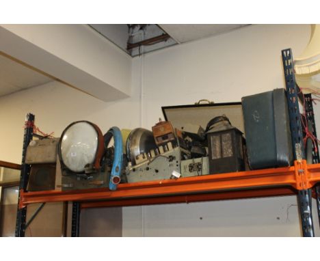 A LARGE QUANTITY OF VINTAGE ELECTRICAL ITEMS (WHOLE SHELF)