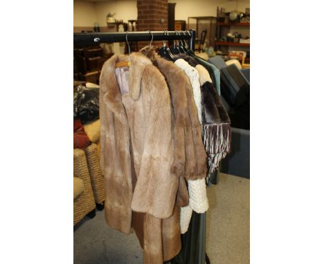TWO LADIES FUR COATS PLUS A SELECTION OF VINTAGE CLOTHING (7)