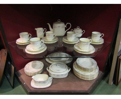 A late Noritake part tea and dinner service