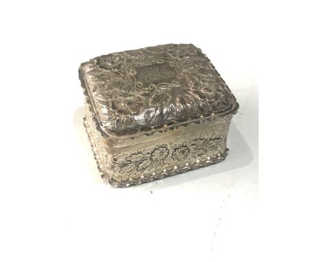 Antique silver patch box floral embossed design engraved initials measures approx 5.4cm by 4.7cm height 3.2cm Birmingham silv