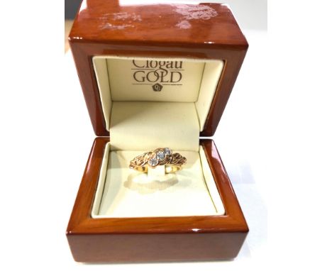 Fine 18ct gold clogau 3 stone Diamond ring 0.45 full 18ct gold hallmarks weight of ring 7.3g 