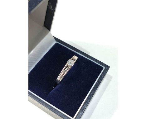 18ct white gold diamond ring .20ct diamond size 0 2.4g 