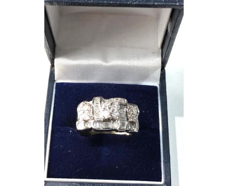 18ct gold diamond ring approx 2ct of diamonds size 0-p weight 7.7g 