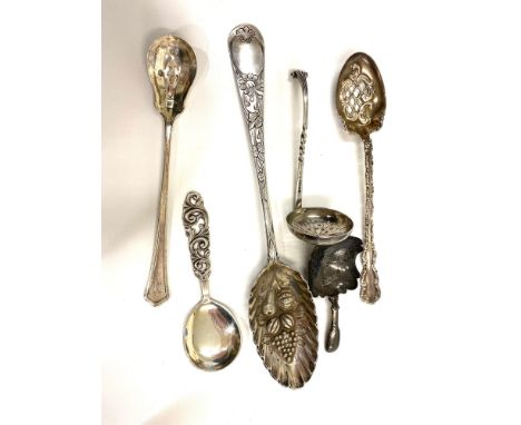 Selection of antique silver spoons includes Georgian silver caddy spoon  all hallmarked, approximate weight 124g 