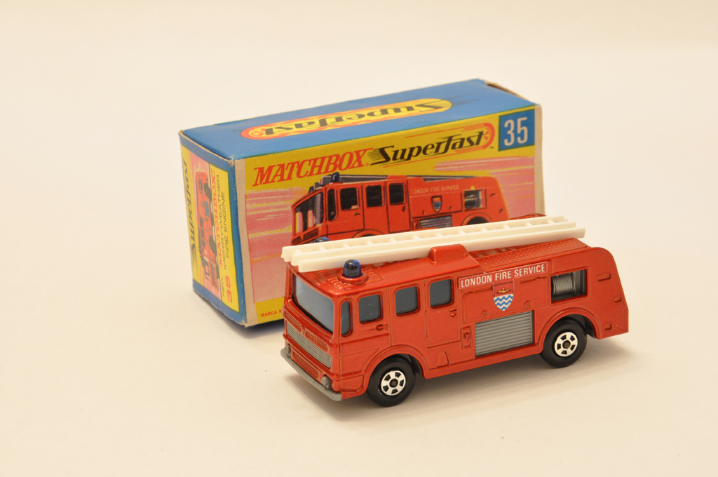 matchbox series no 35 merryweather fire engine