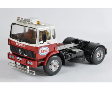 1/24 (24 cm) Scale Precision Series Model Truck - Renault Turbo. E