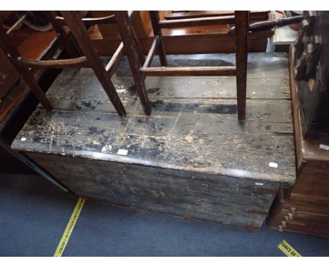 A LARGE 19TH CENTURY PINE TRUNK, 114cm wide