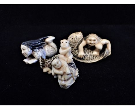 THREE JAPANESE NETSUKE 