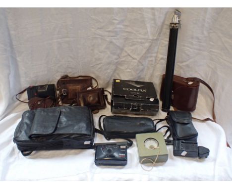 A VINTAGE AGIMATIC CAMERA, with leather case, similar cameras and optics