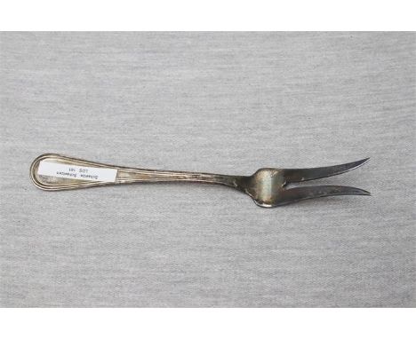Fleischgabel Silber 800, ca. 21 cm; 76,5g --- Silver 800, approx. 21 cm; 76.5g