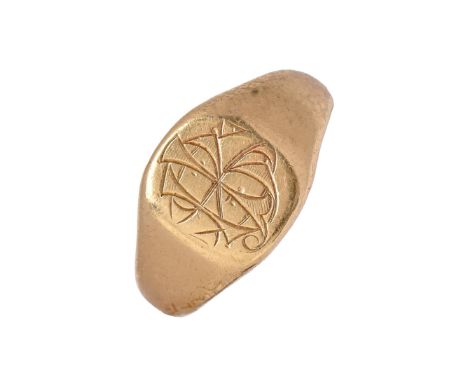 An 18ct gold signet ring, part marked, 7.6g, size W  Worn