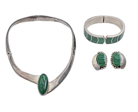 A malachite bangle, necklace and pair of earrings in silver, bracelet 61mm (internal), variously marked, 6ozs 10dwts  Good co