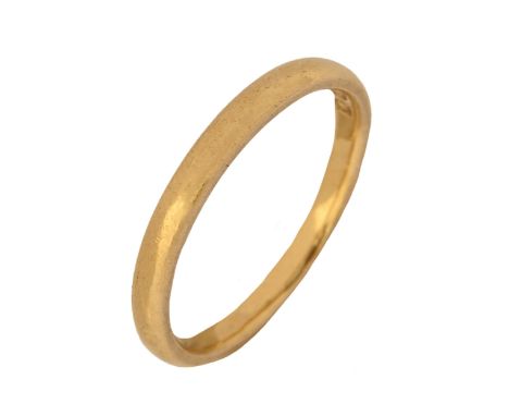 A 22ct gold wedding ring, 2.8g, size J  Slight wear