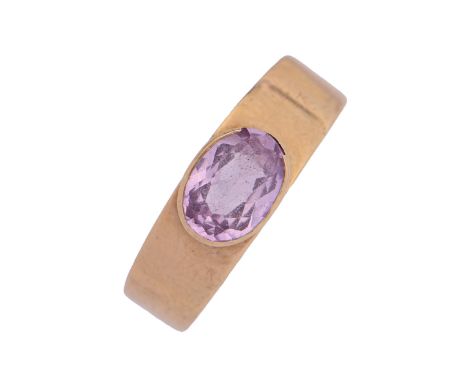 A pink sapphire ring, in 14ct gold, 1.7g, size O  Good condition