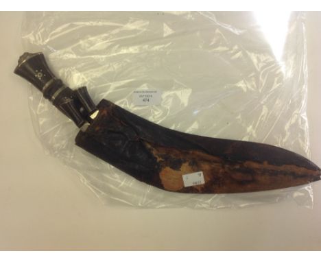 Kukri style knife with the two small knives. Indian made souvenir item. Scabbard in poor condition