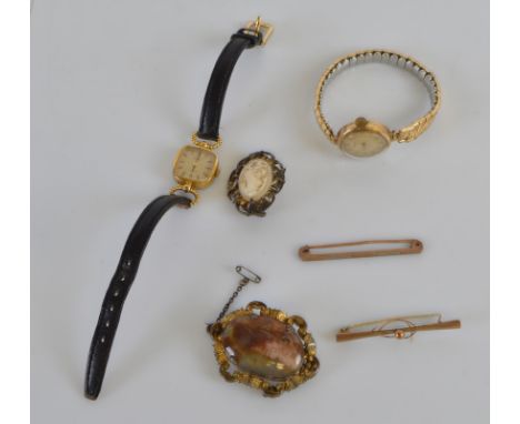 A 9ct gold ladies Rotary wristwatch, with expandable bracelet. Together with  a 9ct gold bar brooch (2.5g), a gold plated lad