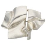 Lapponia 'Stranger on Lo' sterling silver brooch by Björn Weckström