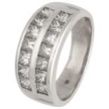 18K White gold ring set with approx. 1.8 ct. diamond
