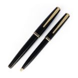 Montblanc Meisterstück Classique ballpoint pen and fountain pen gold plated / gold