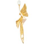 Lapponia 14K yellow gold 'Chimaera' brooch set with cultured pearl