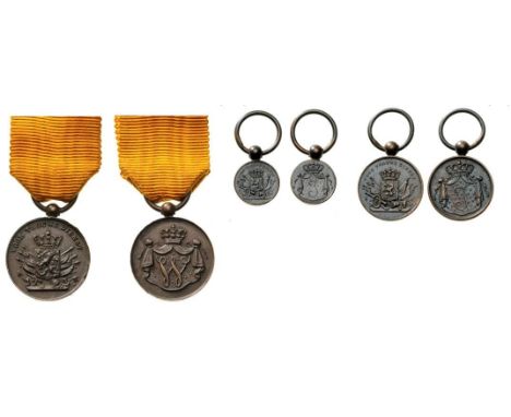 Miniatures, 3 different dimensions. Breast Badges, bronze, 9, 13, 17 mm, original suspension ring, one with original ribbon. 