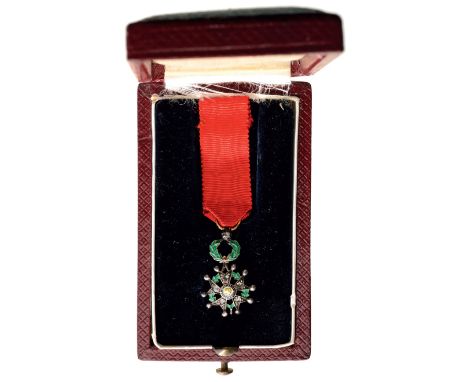 Knight`s Cross Miniature De Luxe with Brilliants, 3rd Republic (1870-1940), 5th Class. Breast Badge, 26x16 mm, gilt Silver wi