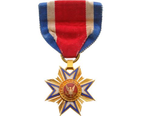 Medal for Companion. Breast Badge, GOLD, 29 mm, enameled, both central medallions gold, enameled, with original suspension ri