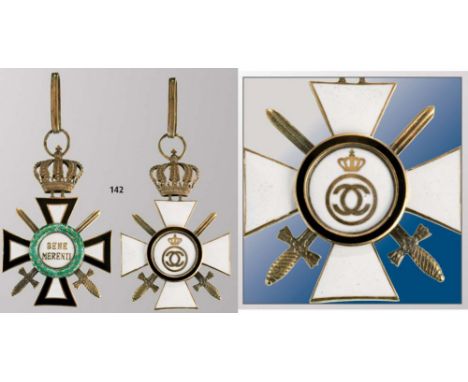 Commander Cross, 1st class, Military, Silver gilt, hallmarked 39, maker`s mark HW crown, Heinrich Weiss, Bucharest, both side