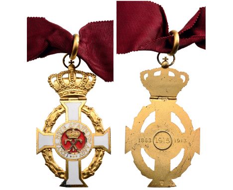 Commander`s Cross. Neck Badge, gilt Silver, 84x47 mm, hallmarked "925", maker`s mark "HF" (Huguenin Freres), enameled on one 