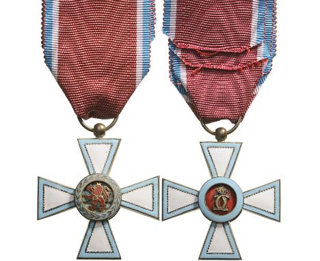 Knight's Cross, from 1961. Breast Badge, 41 mm, Silver, enameled, central medallions enameled, original suspension ring and r